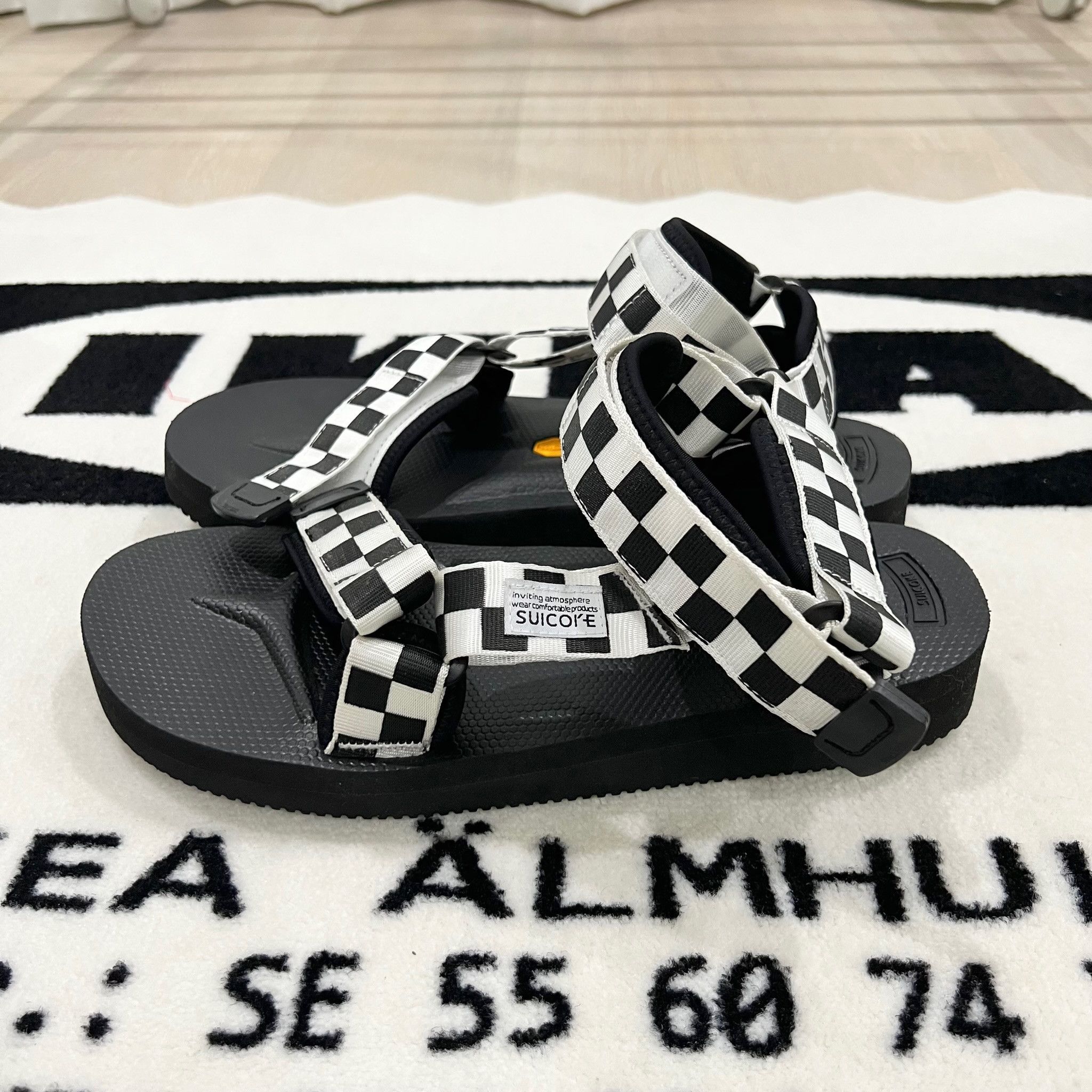 Suicoke Suicoke Men Black White Checkered Straps Vibram Sole Sandals Size US 11 / EU 44 - 5 Thumbnail