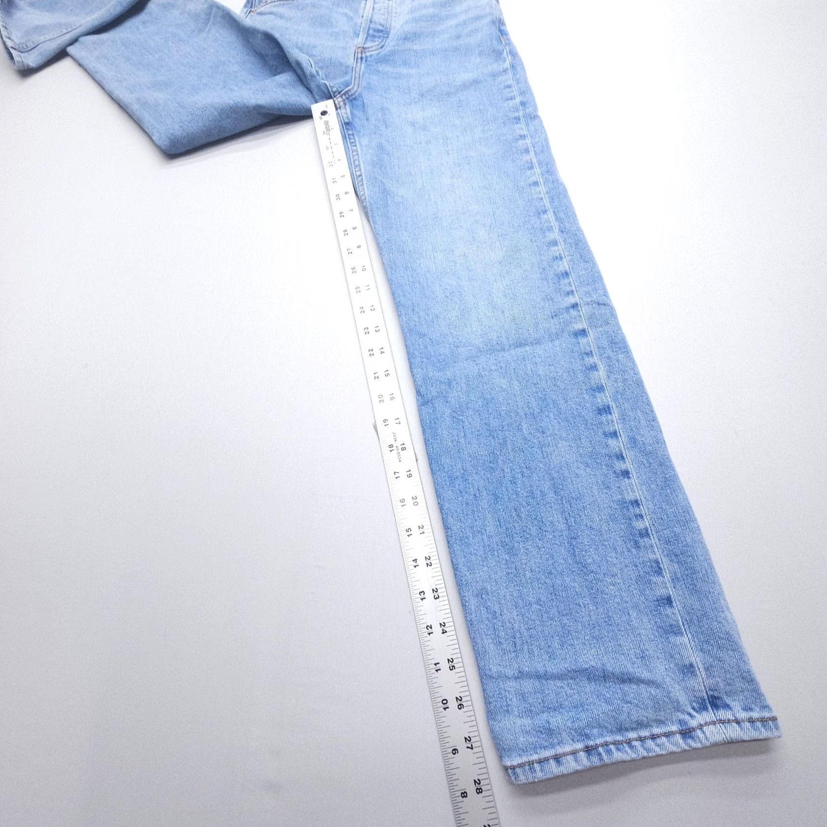 Aritzia Aritzia Jeans Denim Forum Arlo High Rise Straight Button Fly Size 26 x 28 Blue 5-Pocket City USA Womens Regular Vintage No Size 26" / US 2 / IT 38 - 6 Thumbnail