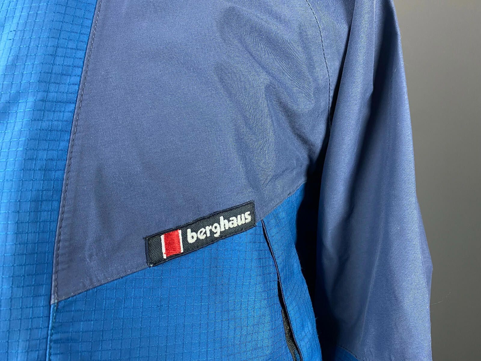 Berghaus Vintage Men Berghaus Extreme 7000 Gore Hooded Jacket Parka Size US XL / EU 56 / 4 - 3 Thumbnail