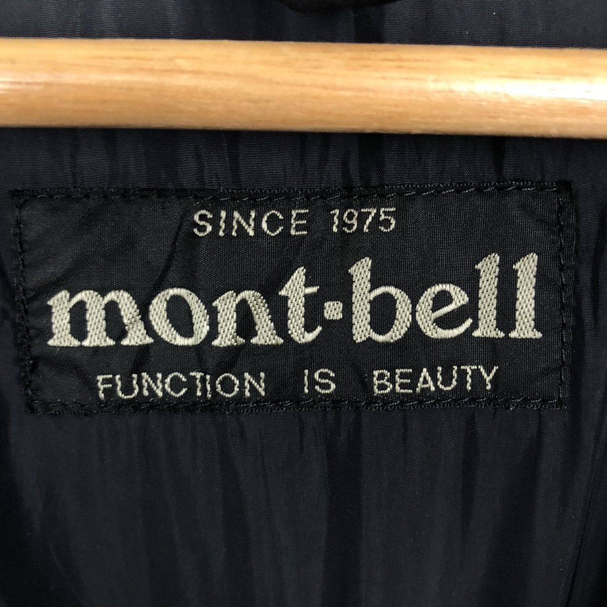 Goretex VINTAGE SURVIVAL JACKET MONT-BELL GORE-TEX WATERPROOF Size US M / EU 48-50 / 2 - 12 Thumbnail