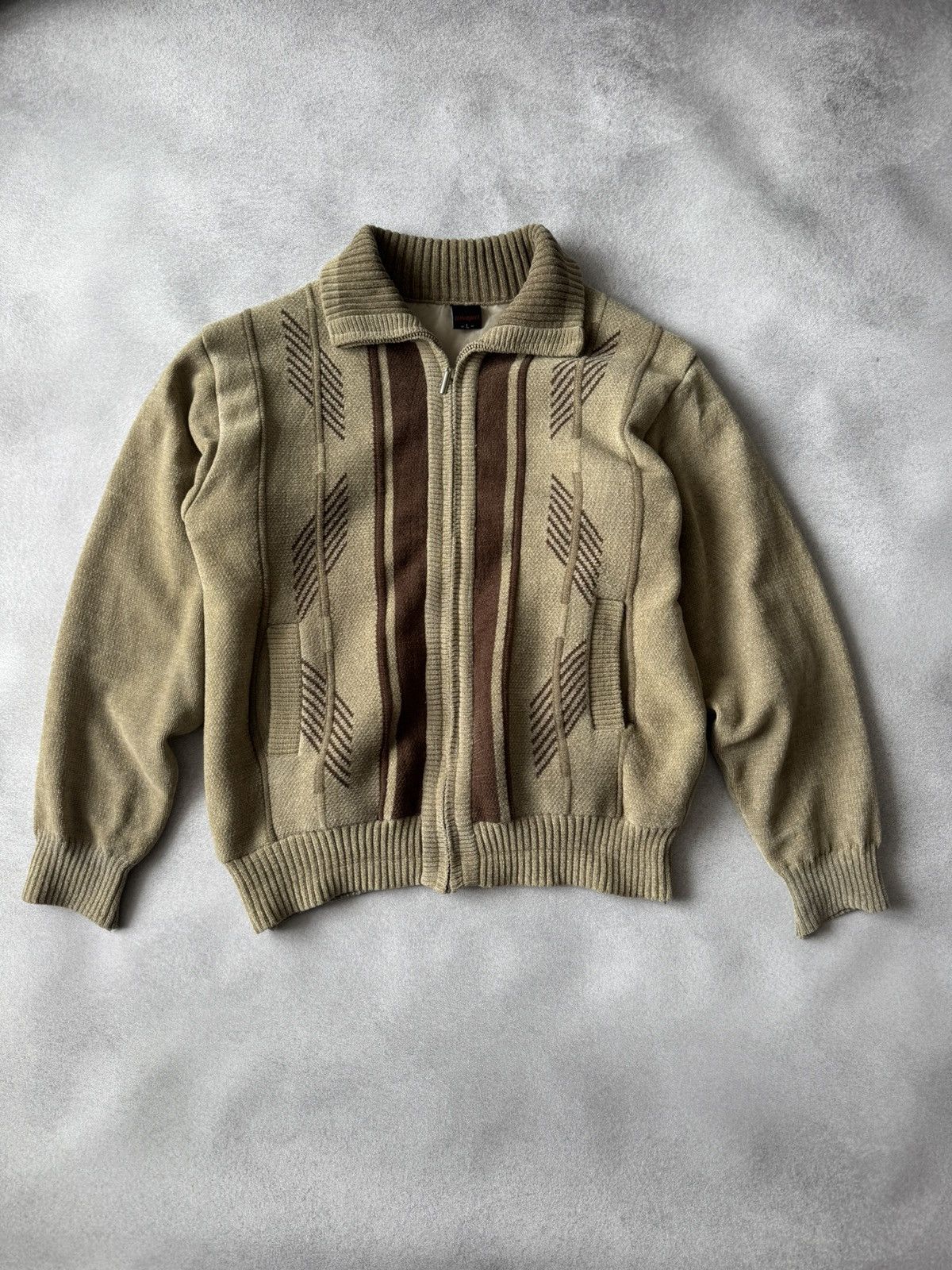 Other Old Money Vintage Sweater jacket brown style Size US L / EU 52-54 / 3 - 1 Thumbnail
