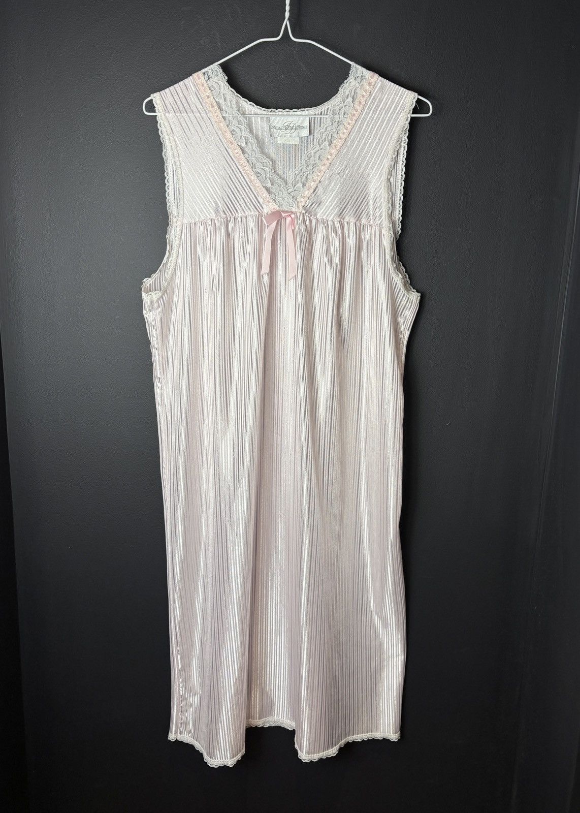 Vintage 1980s Vintage Night Gown Satin Shiny Sleep Slip Dress Lace Size M / US 6-8 / IT 42-44 - 2 Thumbnail