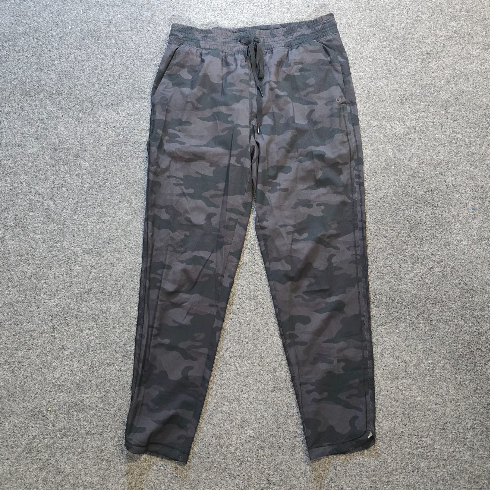 Gap Gap Pants Womens Size Small Gray Camo Lightweight Pull On Athletic Fit Casual Size 28" / US 6 / IT 42 - 2 Thumbnail
