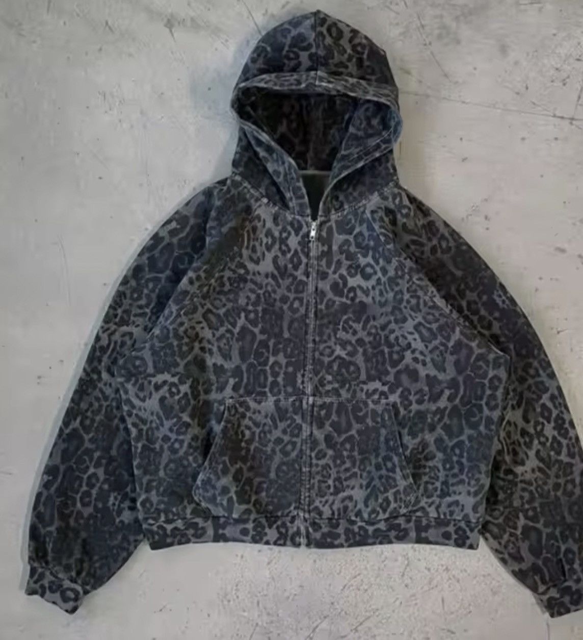 Japanese Brand Leopard Style Hoodie Size US XL / EU 56 / 4 - 1 Thumbnail