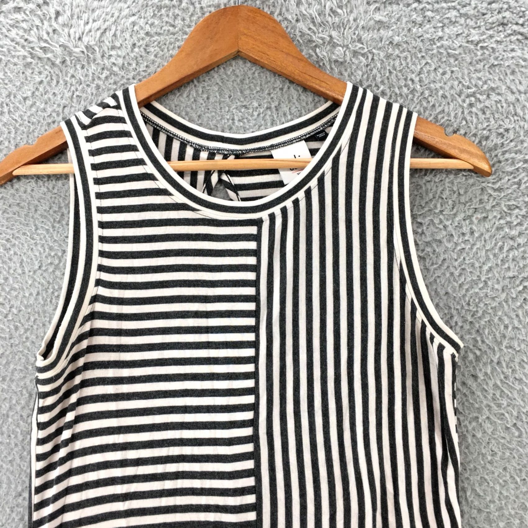 Vintage Cabi Tank Blouse Top XS Womens Striped Sleeveless Round Neck Gray White Casual Shirt Size XS / US 0-2 / IT 36-38 - 2 Thumbnail