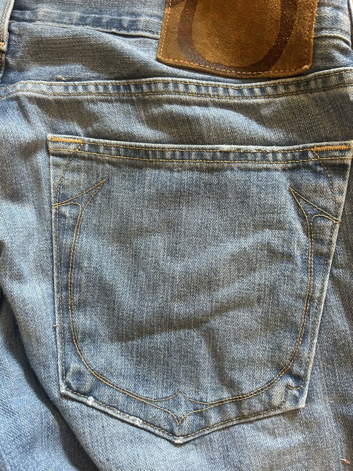 True Religion True Religion leather patch small stitching logo denim Size US 34 / EU 50 - 6 Thumbnail