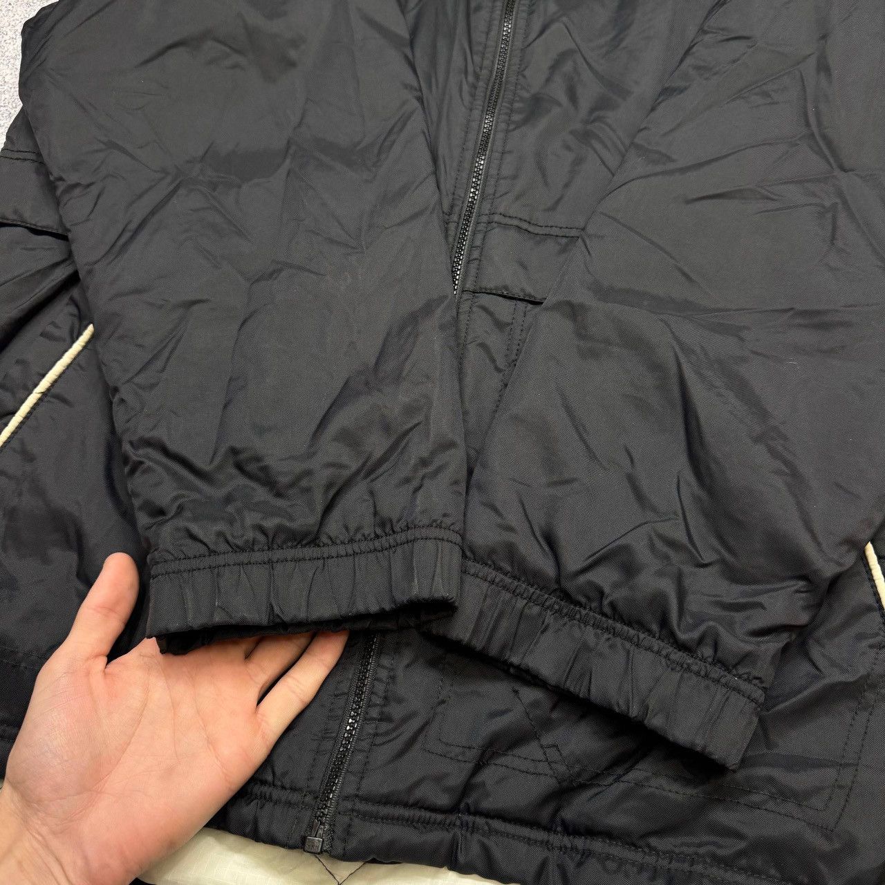 Nike Vintage 90s Nike Big Logo Black Track Top Z ip Jacket Mens Size US M / EU 48-50 / 2 - 2 Thumbnail