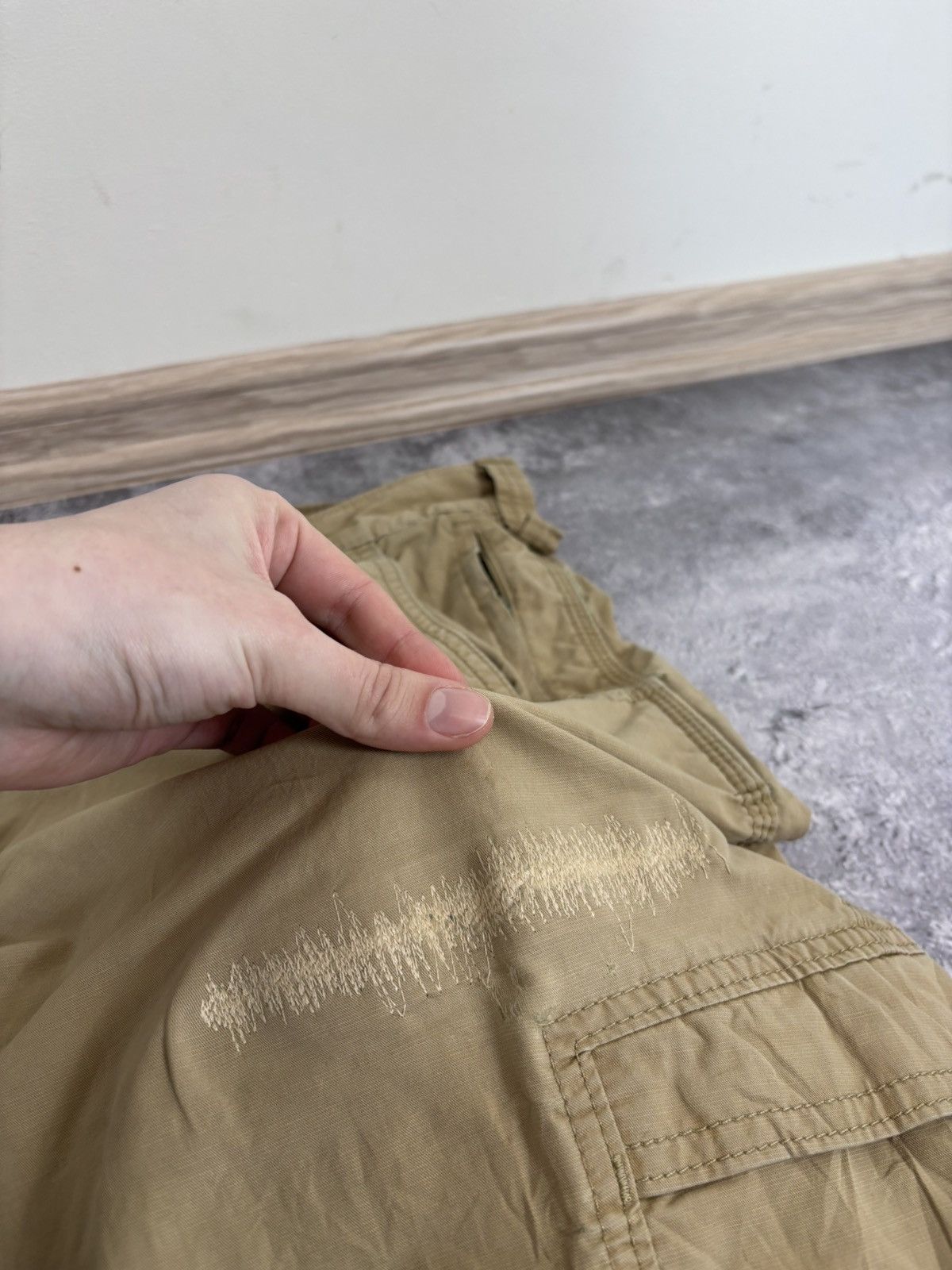 Carhartt Carhartt Relaxed Fit USA Hype Beige Brown Baggy Cargo Pants Size US 44 / EU 60 - 19 Thumbnail