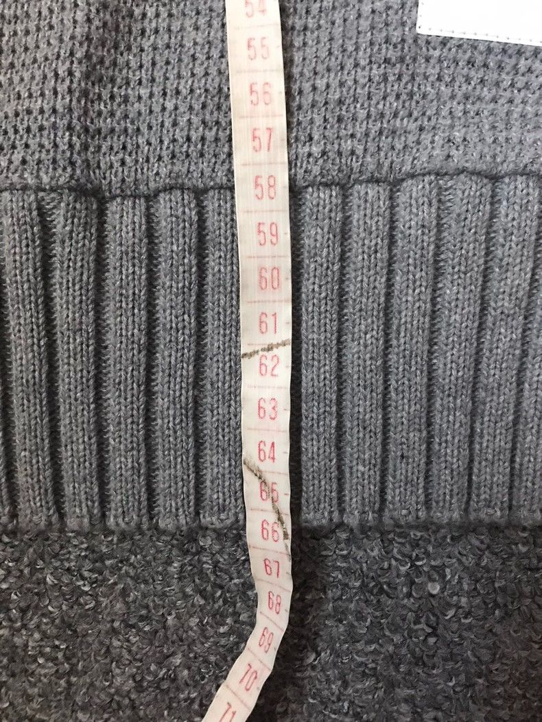 Thom Browne Thom Browne size3 Gray and white V-neck vest Size US L / EU 52-54 / 3 - 9 Thumbnail
