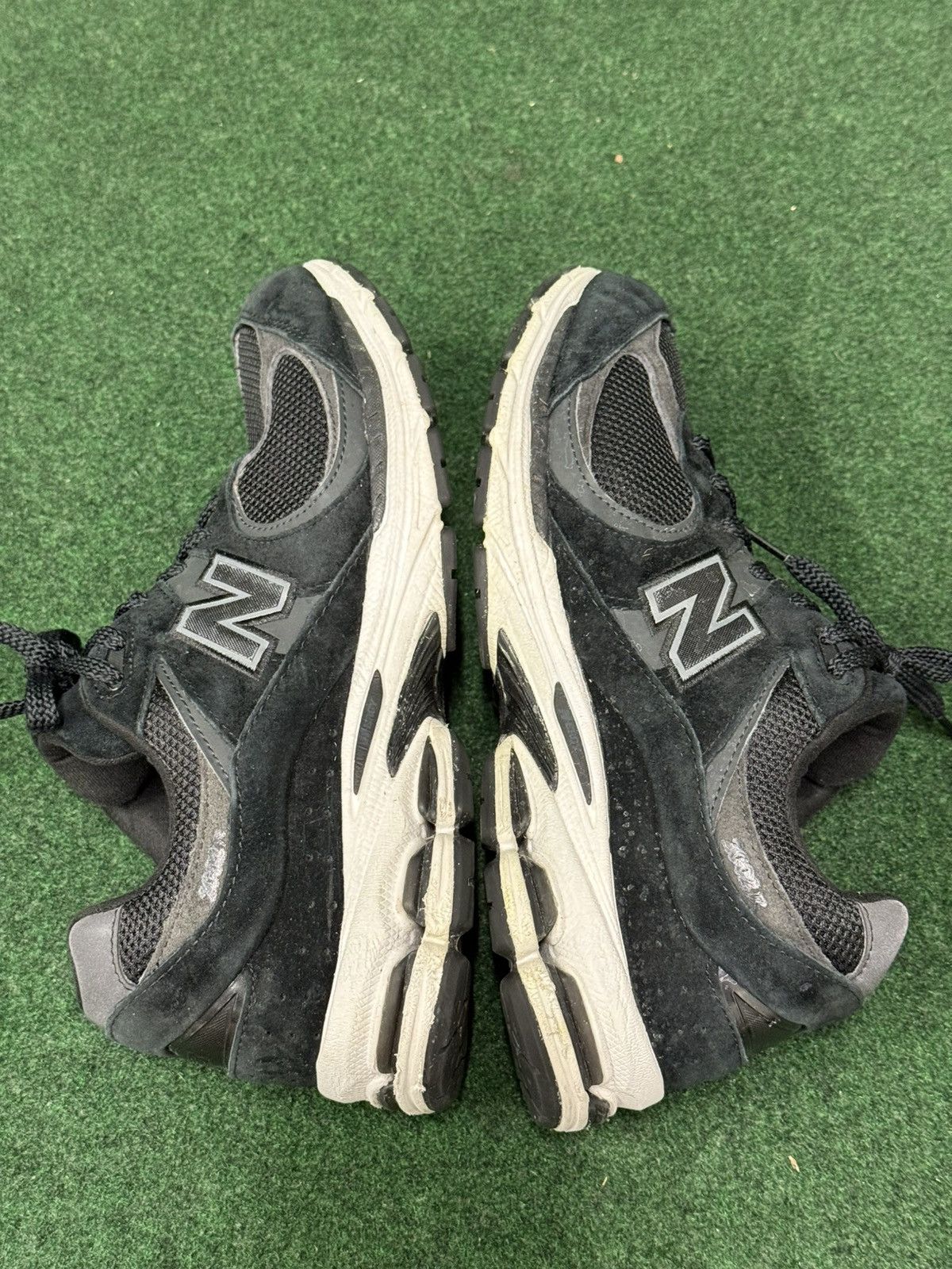 New Balance New Balance 2002R Black Gunmetal M2002RBK Size US 11 / EU 44 - 3 Thumbnail