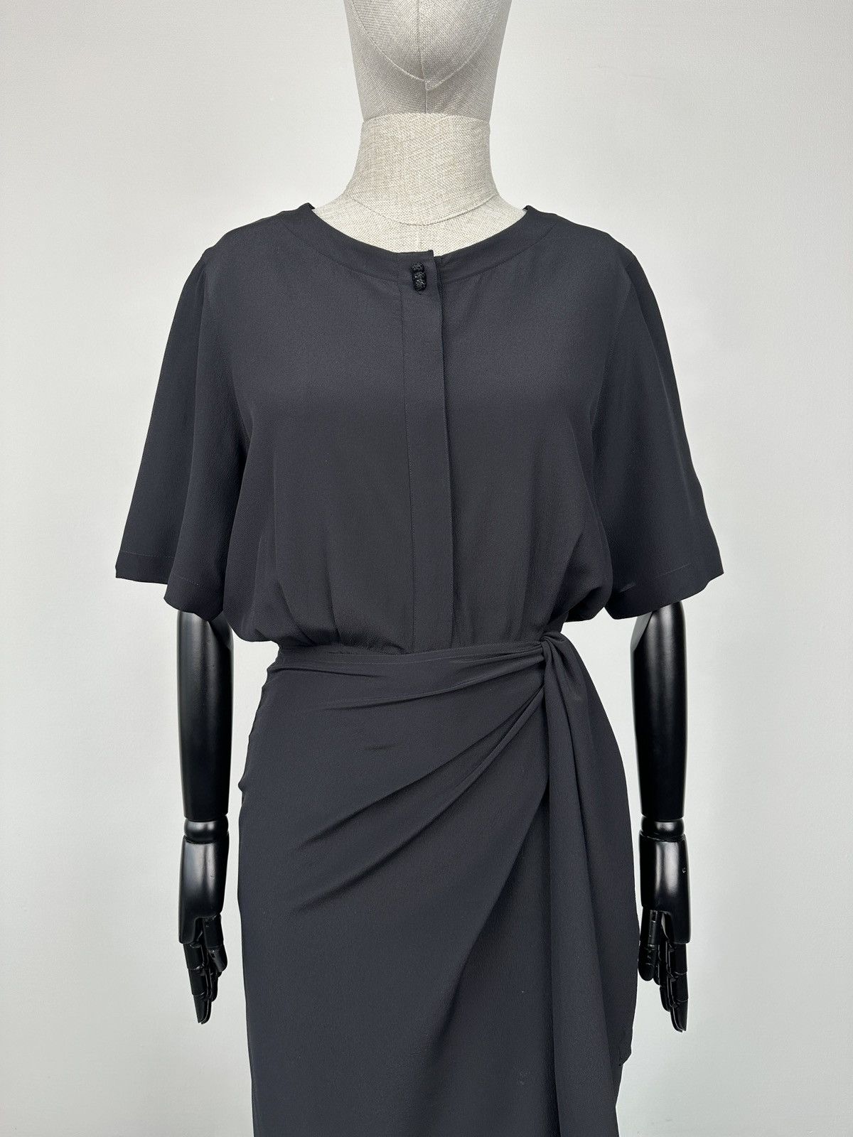 Salvatore Ferragamo SALVATORE FERRAGAMO 100% Silk Crepe Wrap Button Dress Black Size M / US 6-8 / IT 42-44 - 6 Thumbnail
