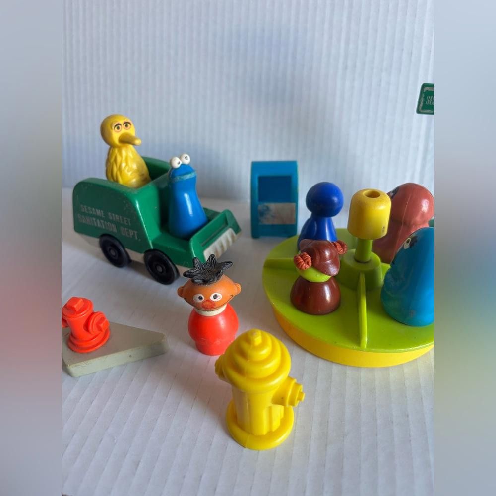 Designer Vintage Fisher Price Sesame Street Figures and Accessories Size ONE SIZE - 4 Thumbnail