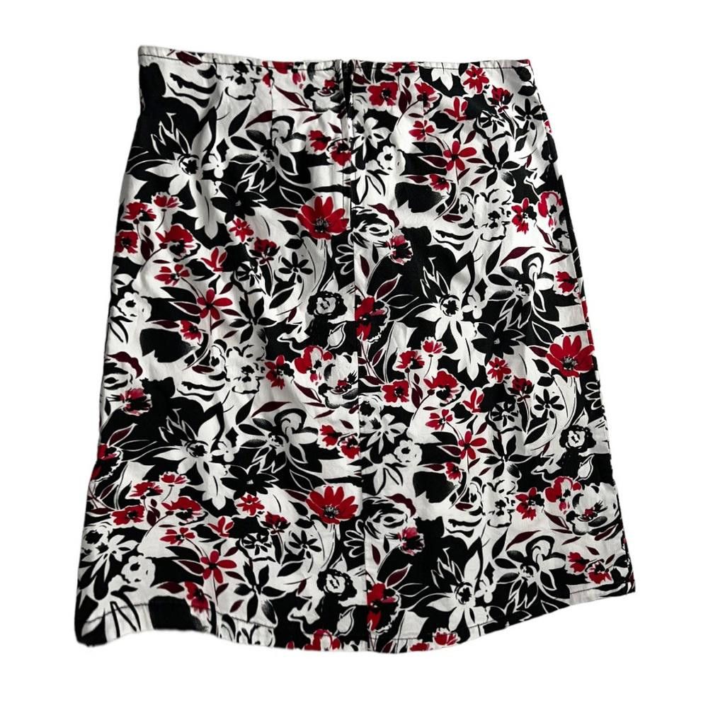 Designer Red & Black Floral Knee Length A Line Skirt Small Size 28" / US 6 / IT 42 - 2 Thumbnail
