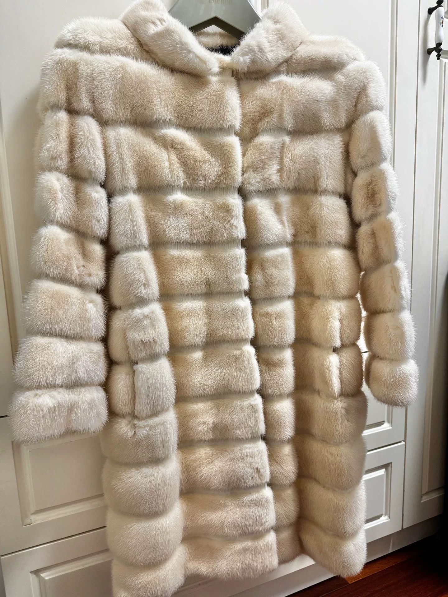 Fendi Fendi Cream Mink Fur Coat Size 40 Size US M / EU 48-50 / 2 - 1 Thumbnail
