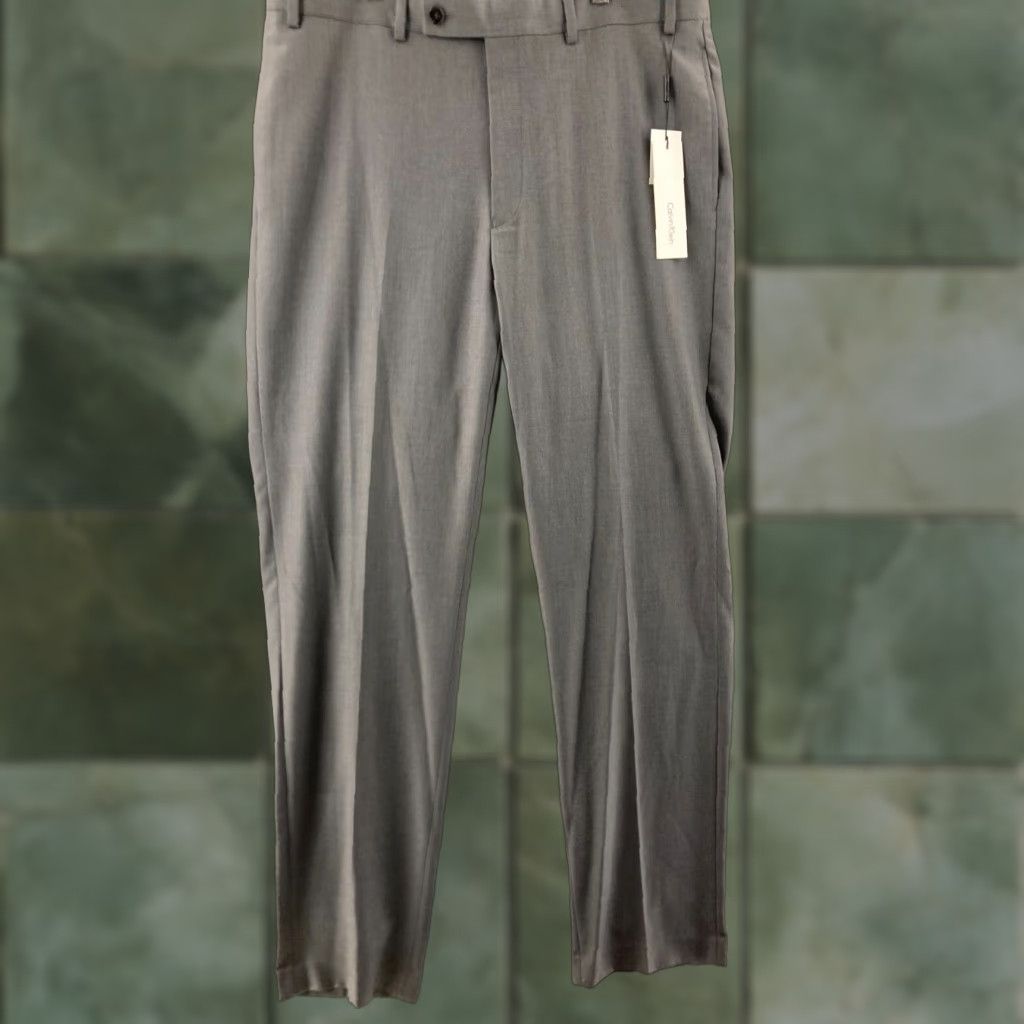 Calvin Klein Calvin Klein Dress Pants Mens 36 x 34 Slim-Fit Gray Flat Front NWT Dress Pants Mens 36 In Gray Solid 90s? Size US 36 / EU 52 - 1 Thumbnail