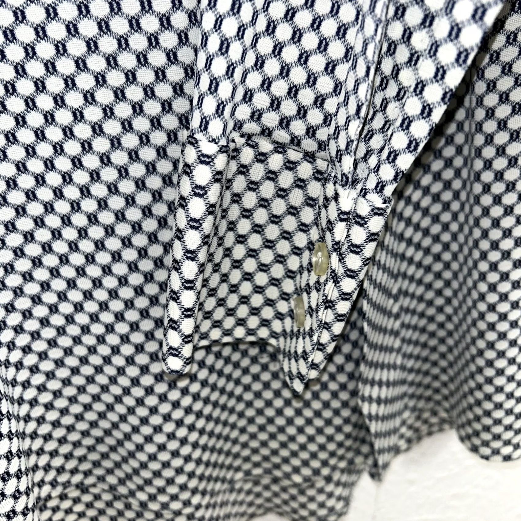 Vintage VINTAGE Campus Button-Down Shirt USA Made Ivory M Mens Fit Classic Striped Long Sleeve Collared Casual Workwear 2000s Era Trend Size US M / EU 48-50 / 2 - 2 Thumbnail