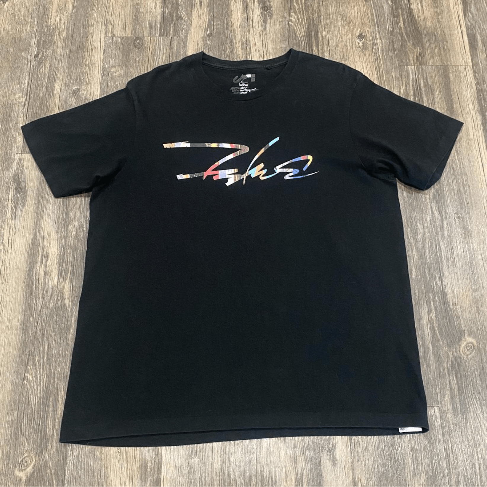 Futura × Uniqlo Futura x Uniqlo Black Multicolor Script Script Logo Tee Size US XL / EU 56 / 4 - 1 Thumbnail