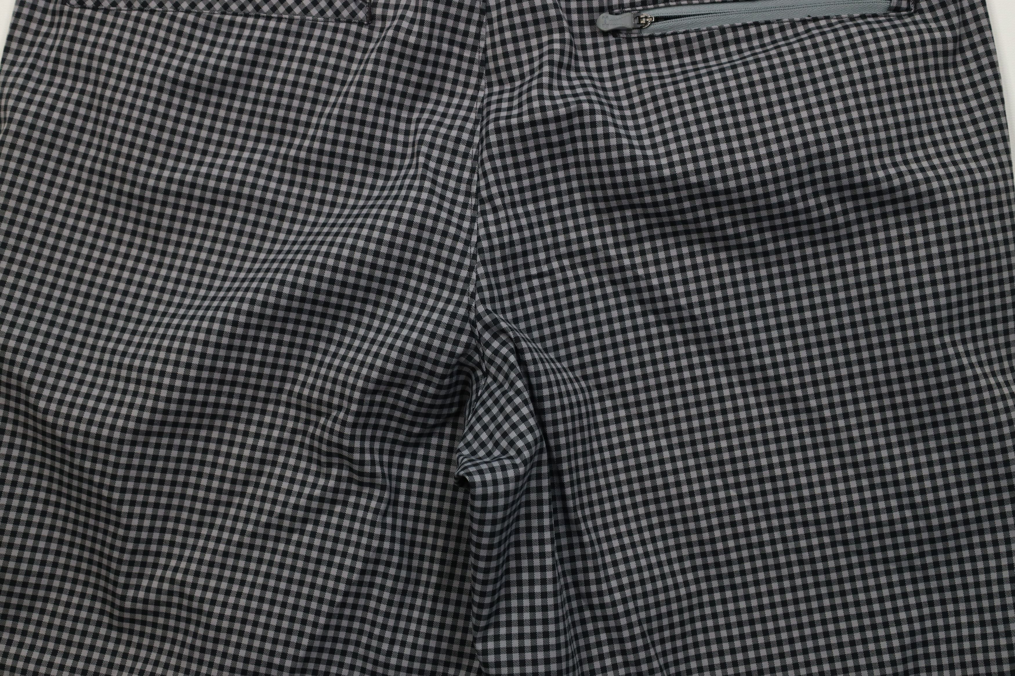 Under Armour Under Armour Golfing Golf Chino Shorts Gray Gingham Plaid Size US 34 / EU 50 - 12 Thumbnail