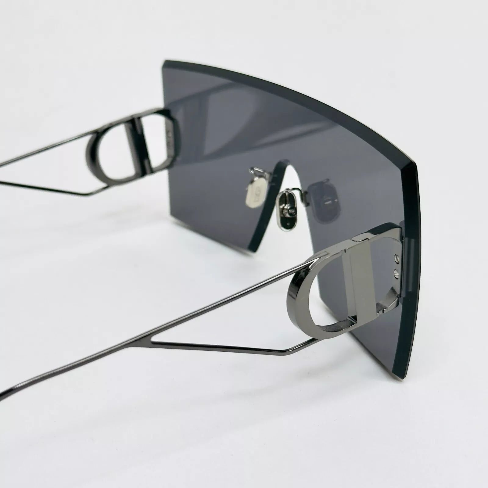 Christian Dior Monsieur CHRISTIAN DIOR MONTAIGNE 30Montaigne M1U Sunglass CD40102U Size ONE SIZE - 4 Thumbnail