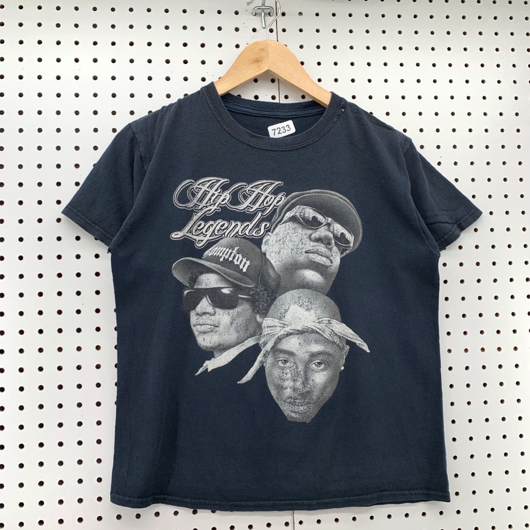 Vintage Vintage Hip Hop T Shirt Womens Small Black Tupac Biggie Eazy E Rap Tee Size S / US 4 / IT 40 - 3 Thumbnail