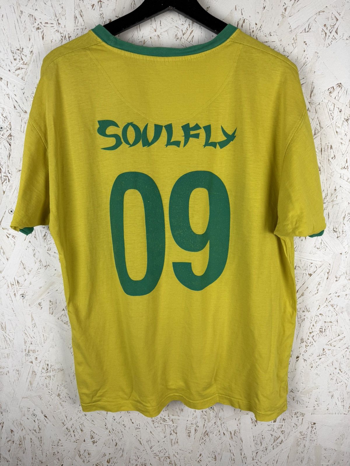 Band Tees 00s Soulfly #09 Brazil Soccer Sepultura Style Metal T-Shirt Size US XL / EU 56 / 4 - 5 Thumbnail