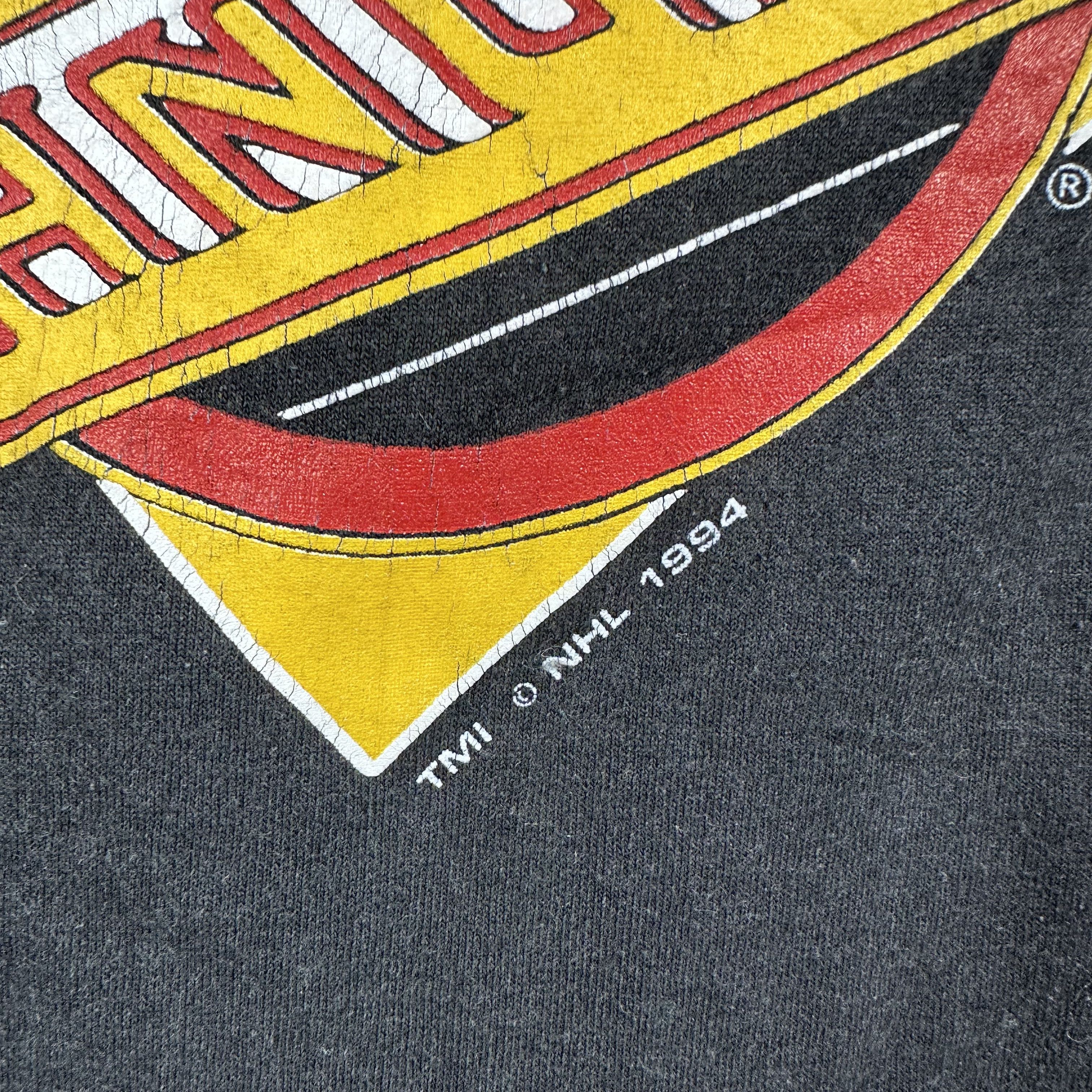 Vintage ​Vintage 1994 Vancouver Canucks Hockey NHL​ T-shirt Size US L / EU 52-54 / 3 - 4 Thumbnail