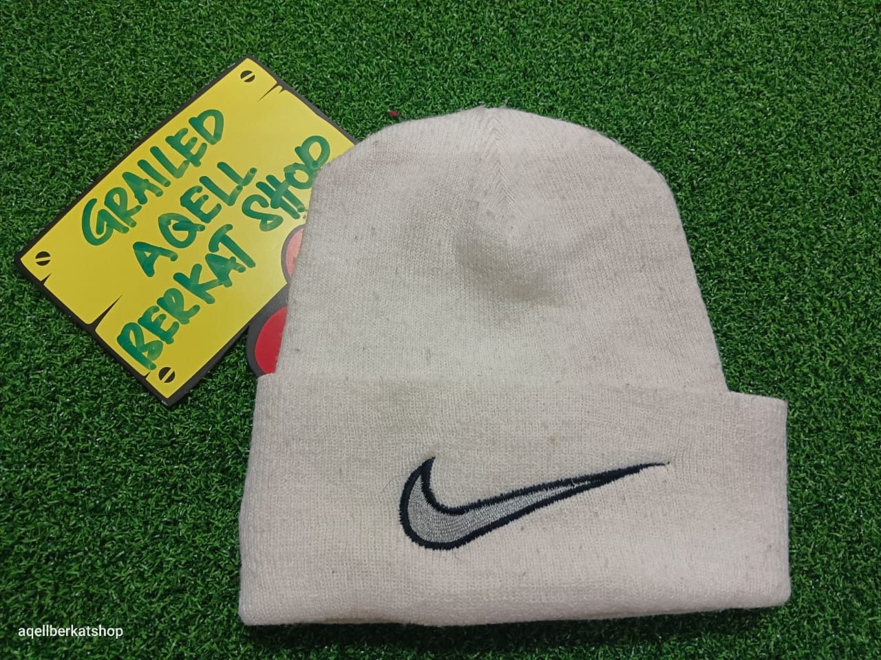 Nike VTG 80S NIKE SWOOSH Taiwan ROC Embroidered Logo Size ONE SIZE - 1 Thumbnail