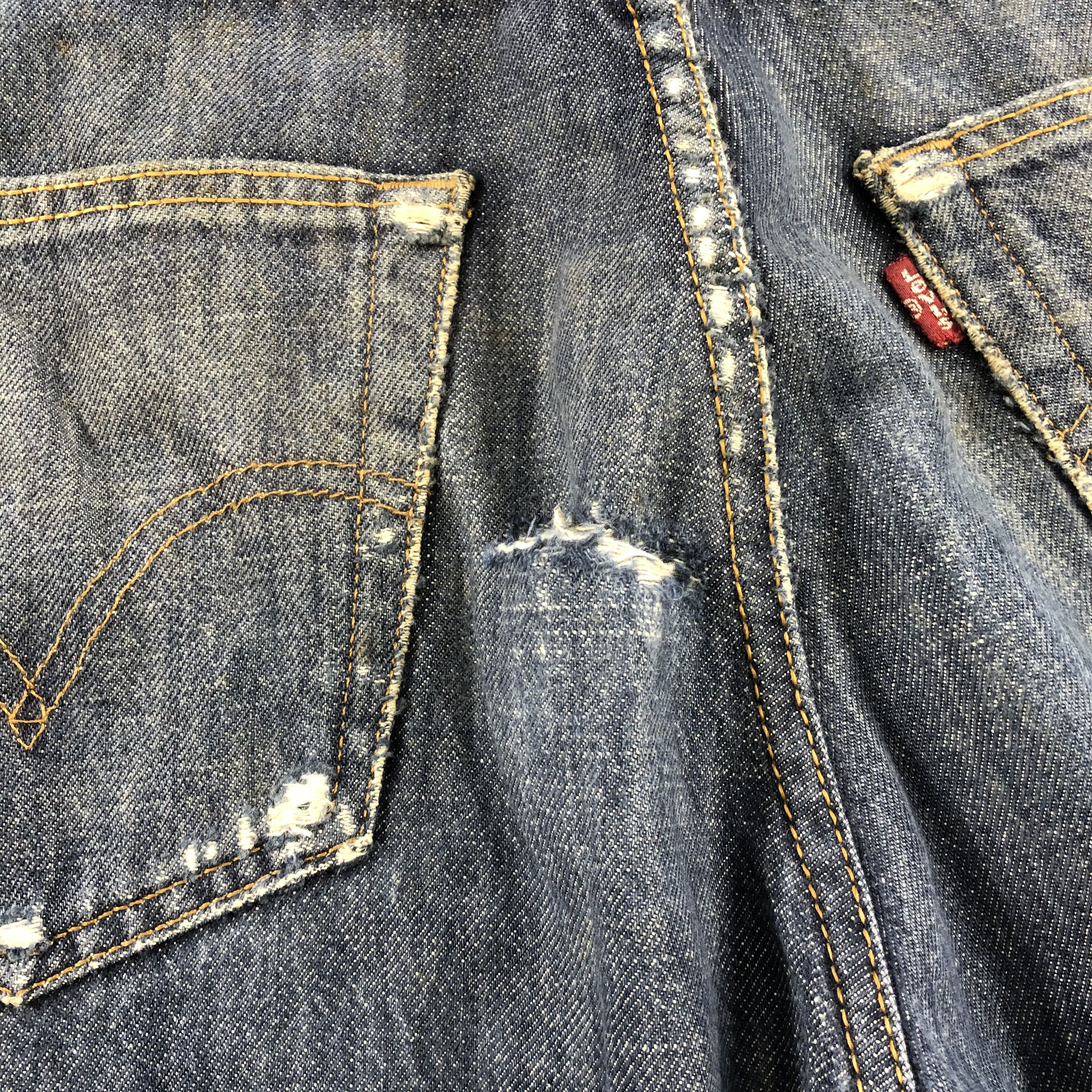 Levi's × Vintage 90s Vintage Ripped Levis 501 Jeans-JM2540 Size US 33 - 7 Thumbnail