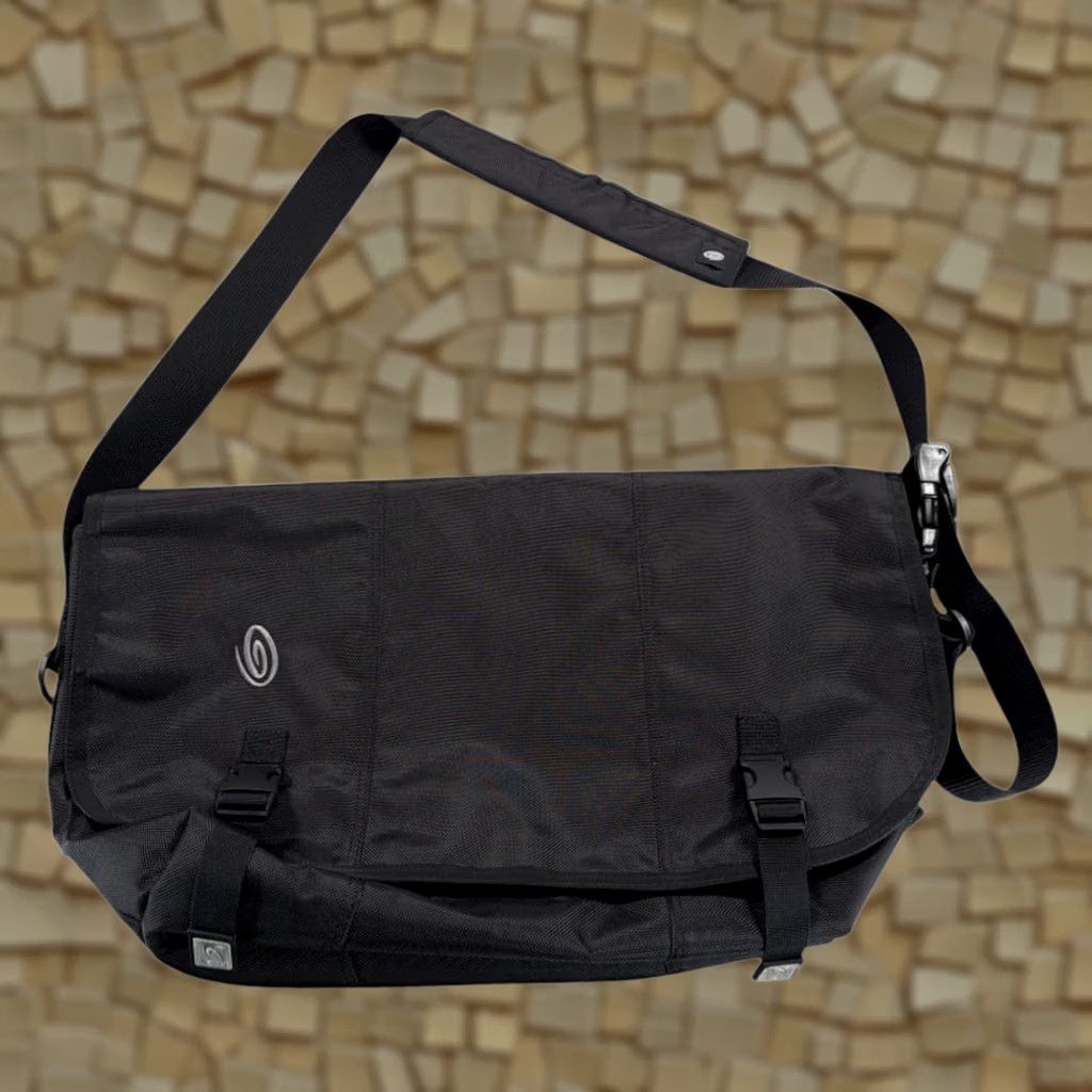 Vintage Timbuk2 Messenger Bag Large Black Nylon Crossbody Commuter Cycling Laptop Strap Size ONE SIZE - 1 Thumbnail