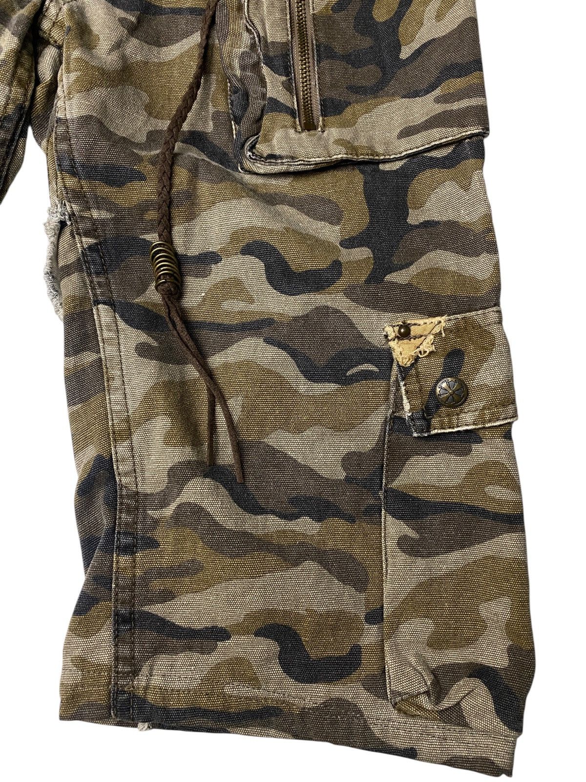 If Six Was Nine 2000's Midas Camo Laced Up Ring Shorts Size US 29 - 3 Thumbnail