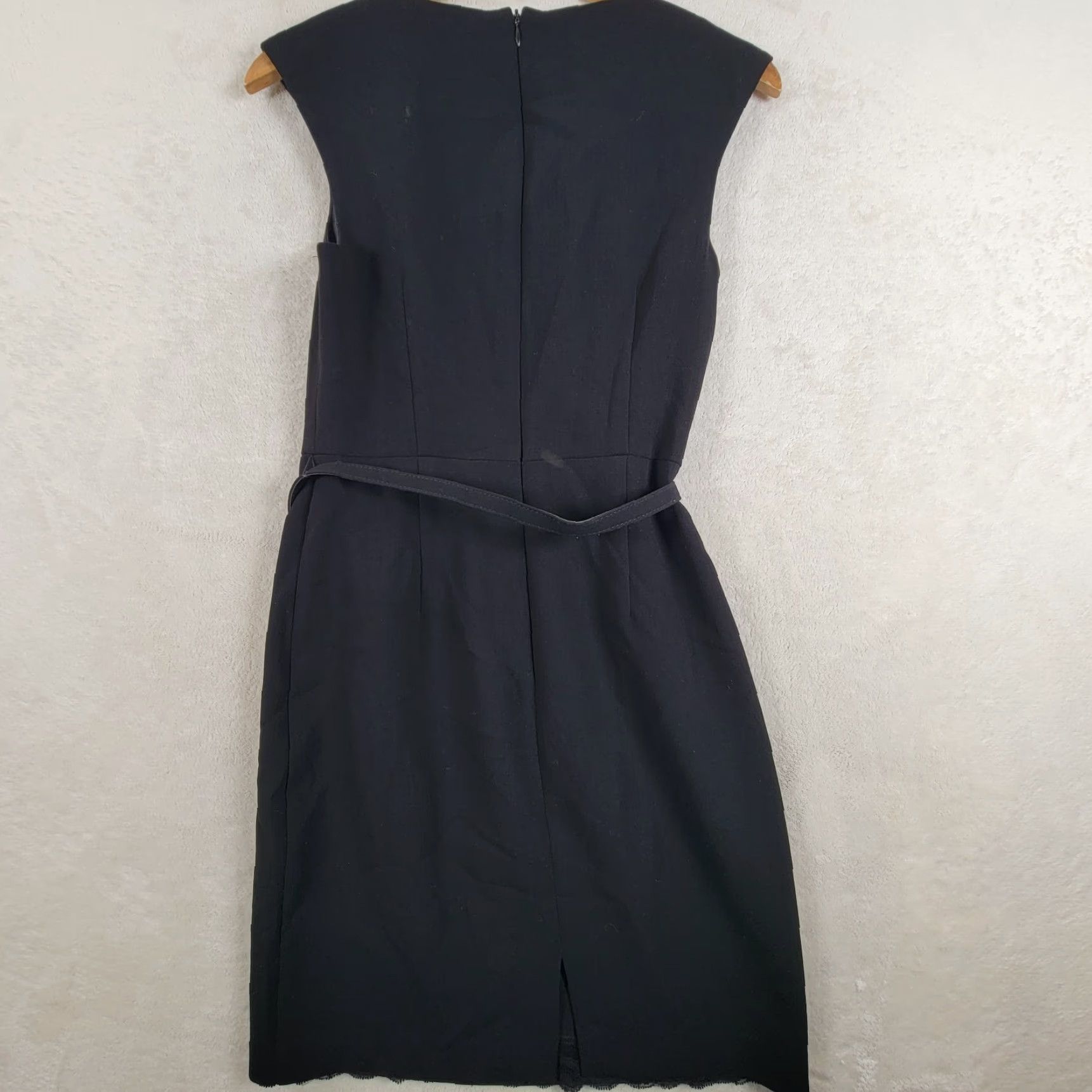 Trina Turk VINTAGE Trina Turk Sheath Dress Women 4 Black Ponte Knit Sleeveless Round Neck Zip Knee Length Wrangler? Size S / US 4 / IT 40 - 3 Thumbnail