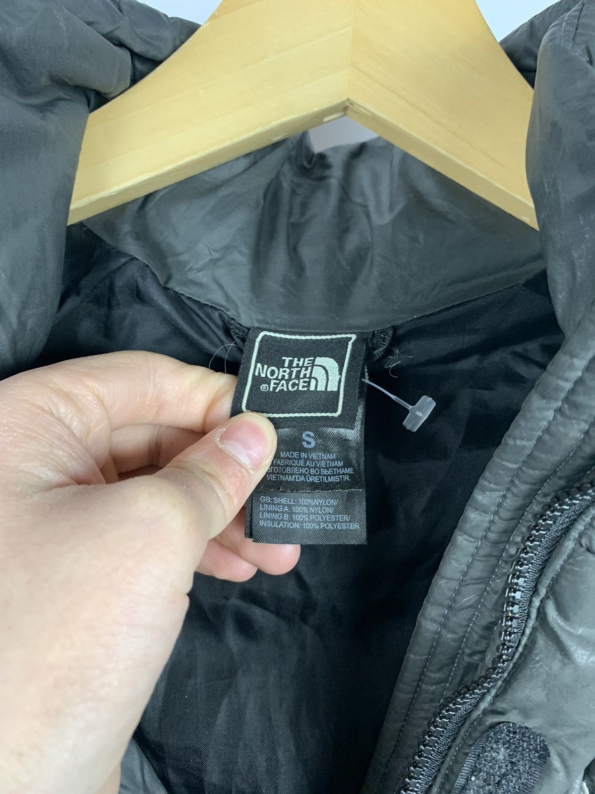 The North Face Vintage The North Face 550 Puffer Down Full Zip Jacket Hood Size S / US 4 / IT 40 - 13 Thumbnail