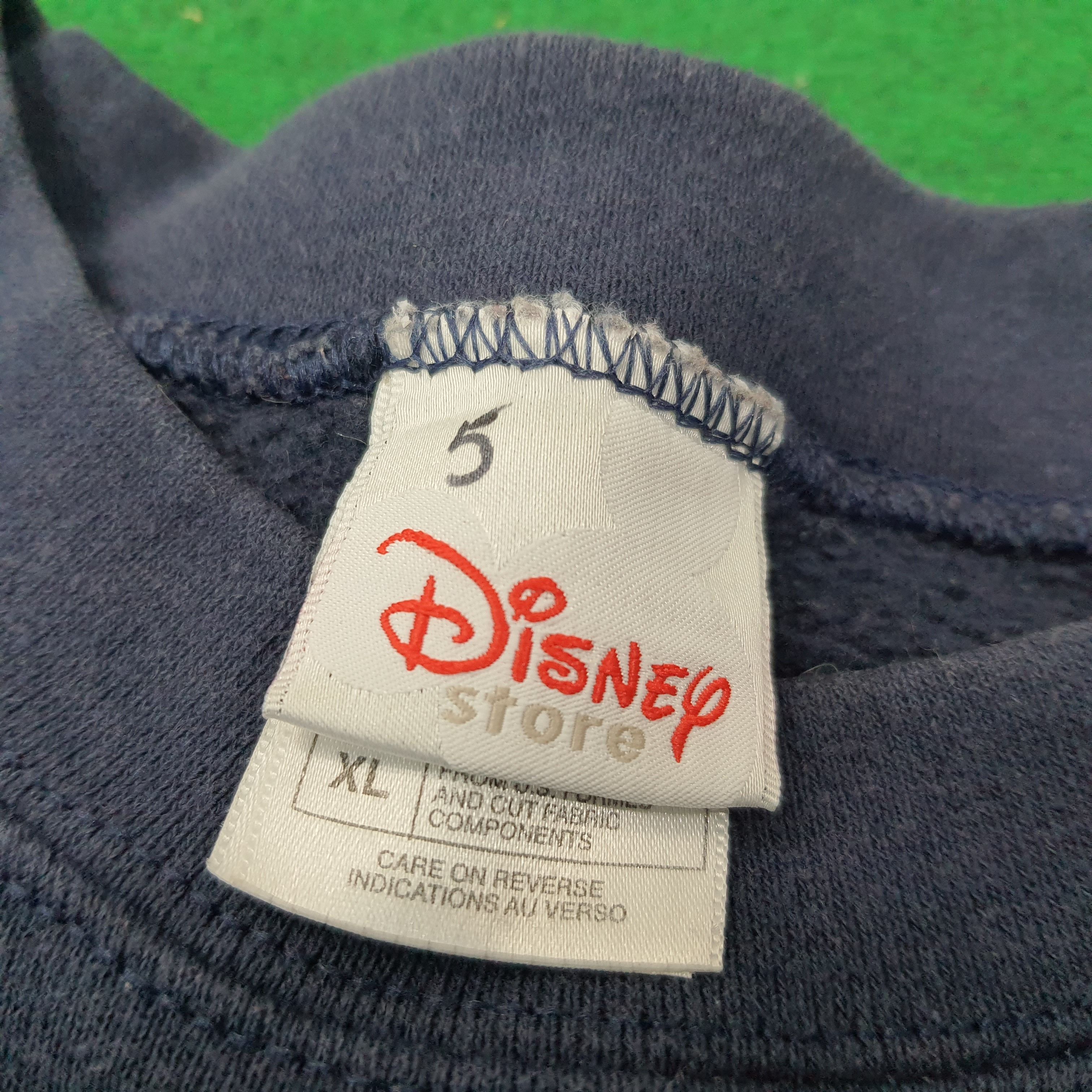 Disney Vintage Disney Tigger and Eeyore Sweatshirt C262N3 Size US XL / EU 56 / 4 - 4 Thumbnail