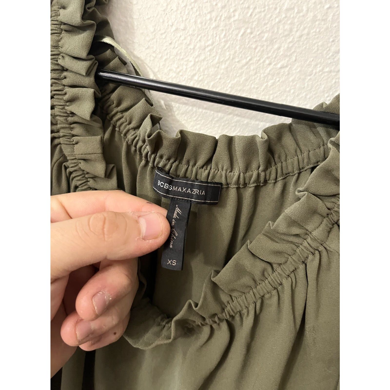 Bcbgmaxazria BCBGMAXAZRIA Blouse Shirt Women XS Green 3/4 Sleeve Off Shoulder Linen Viscose Pullover Casual Basic Modern Top Size XS / US 0-2 / IT 36-38 - 3 Thumbnail