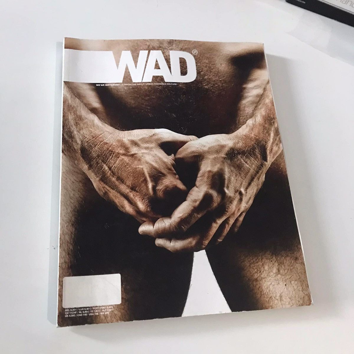 POP MAGAZINE Wad Big Magazine No 46 Man Issue WAD N°40-1 Europe magazine Size ONE SIZE - 24 Thumbnail