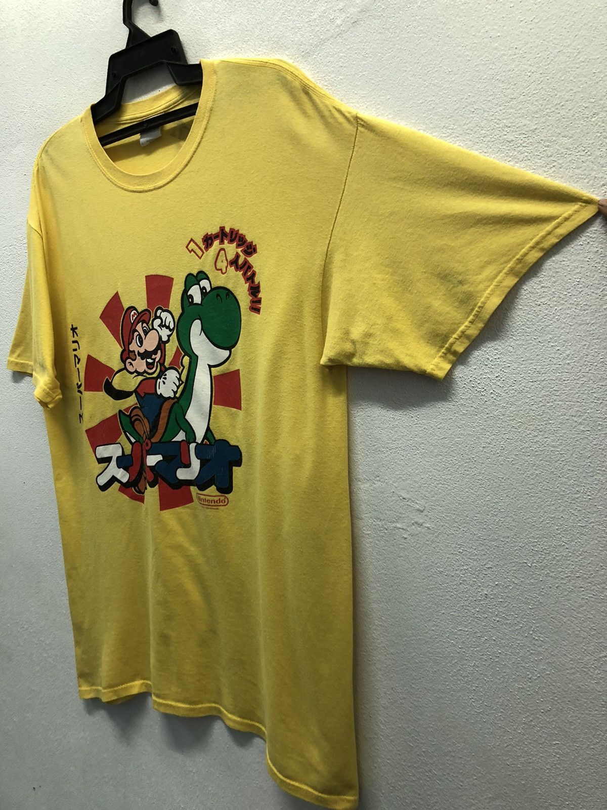 Gildan Vintage 2009 Nintendo Super Mario T-Shirt Size US L / EU 52-54 / 3 - 6 Thumbnail