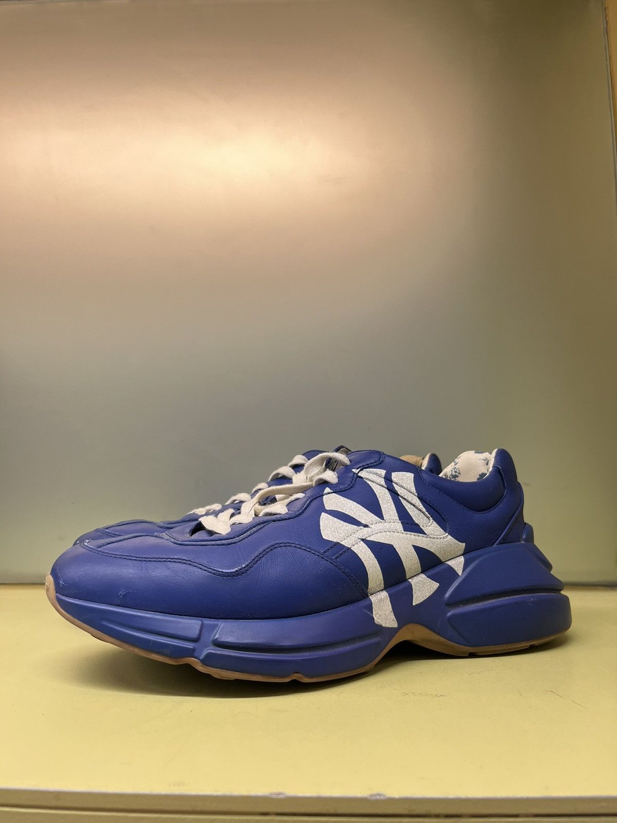 image of Gucci New York Yankees Rhyton Sneakers in Blue, Men's (Size 9)