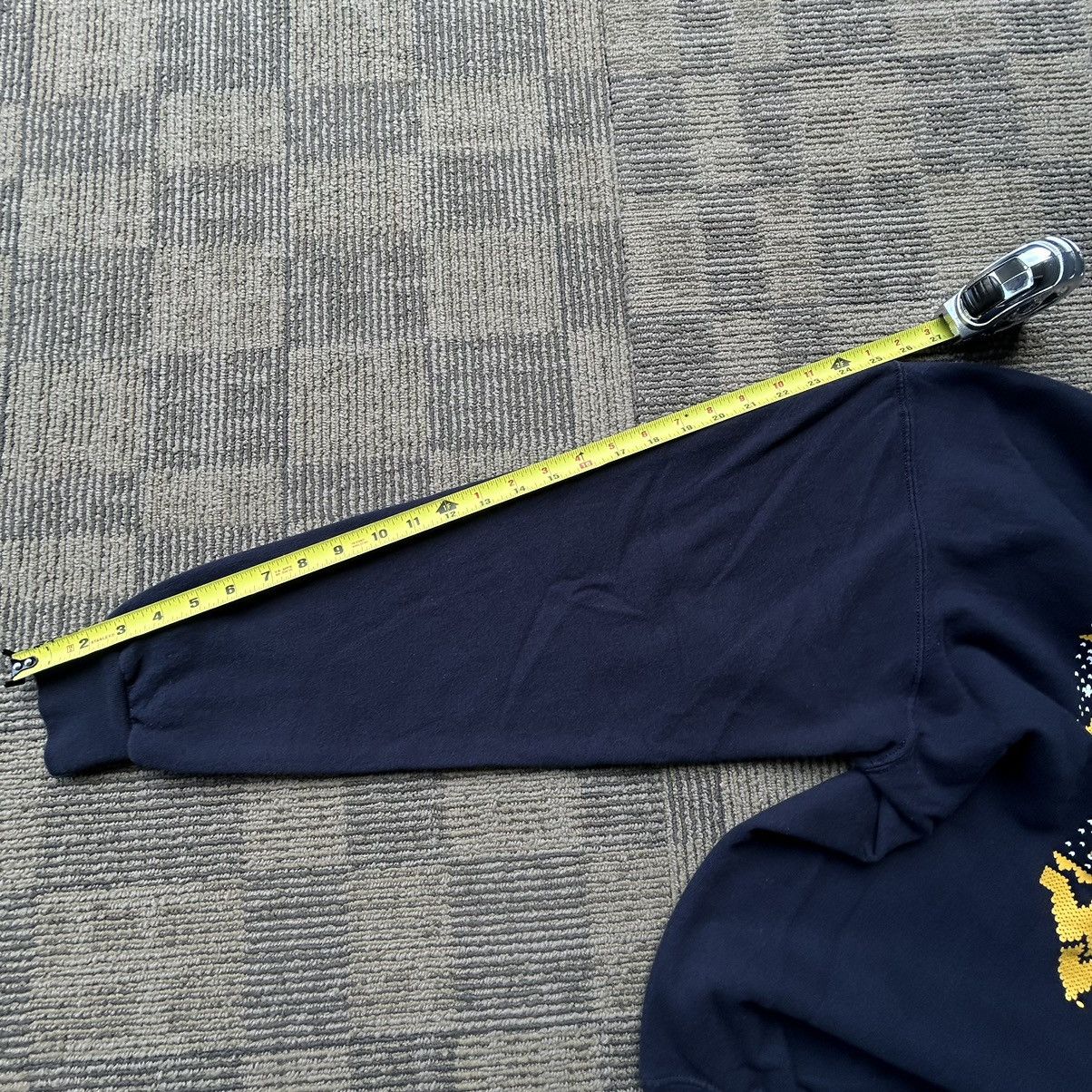 Champion West Virginia Mountaineers Christmas Champion Sweater Size US XL / EU 56 / 4 - 6 Thumbnail