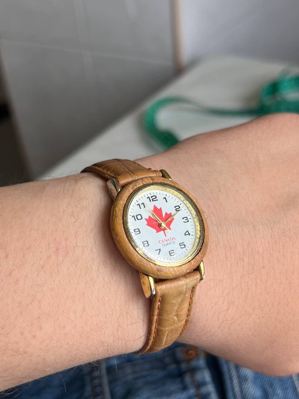 Jewelry × Vintage 2000s vintage style Canada brown leather luxury watch Size ONE SIZE - 5 Thumbnail