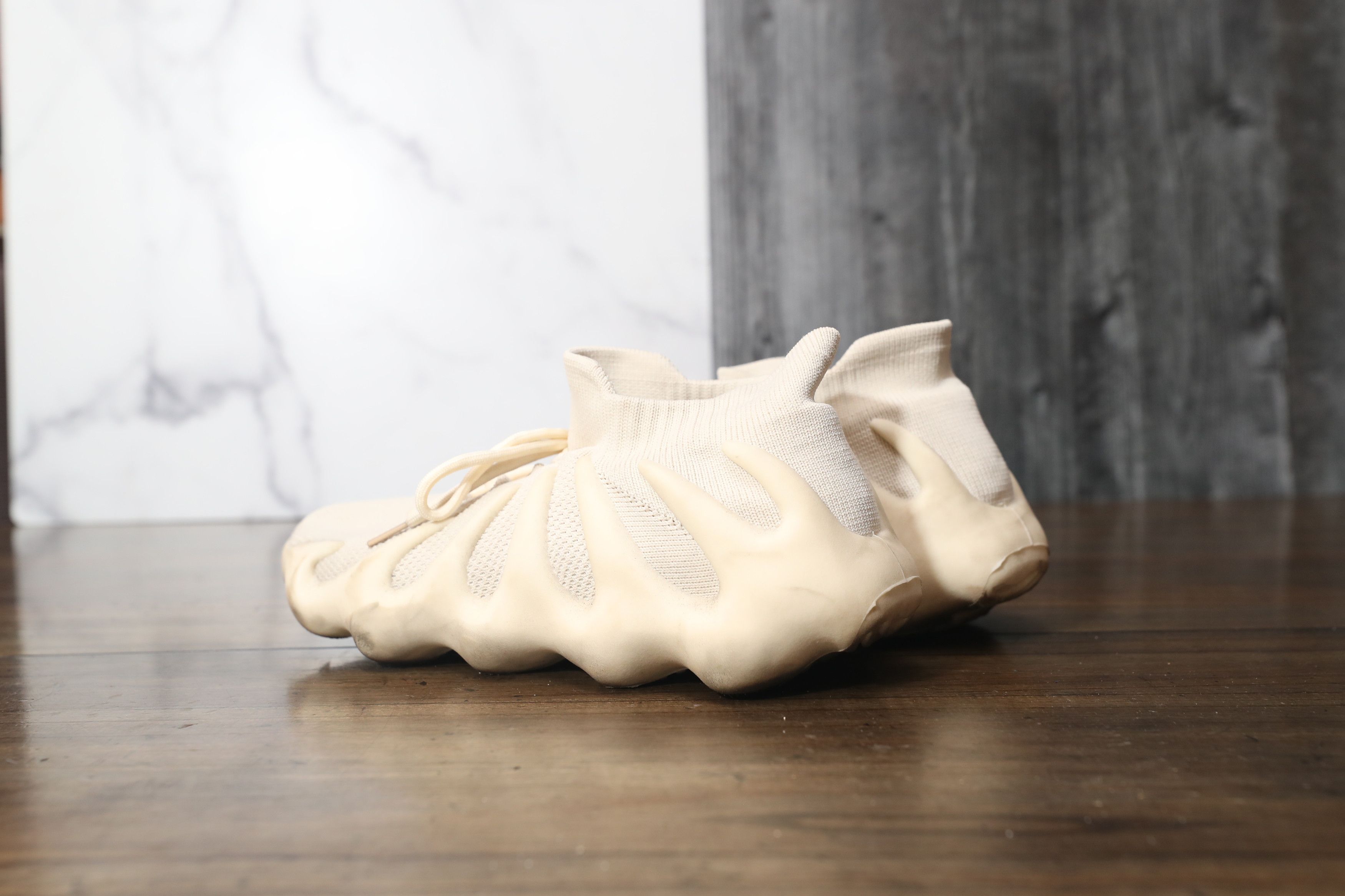 Yeezy Adidas Yeezy 450 Cloud White (43) Size US 10 / EU 43 - 2 Thumbnail