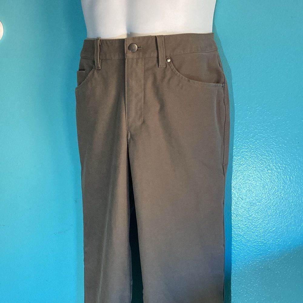 Lululemon Lululemon Mens Size 31 ABC Slim-Fit 5 Pocket Pant Army Green Size US 31 - 8 Thumbnail