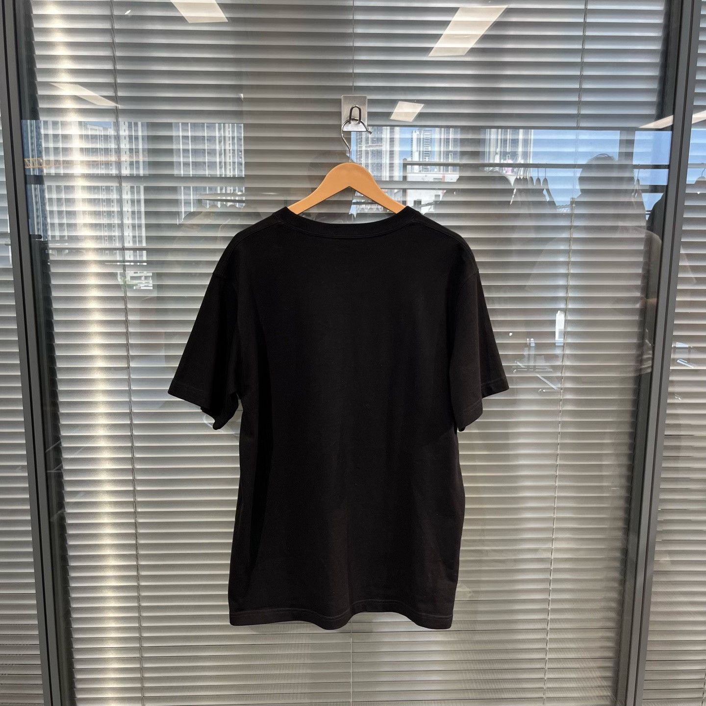 Dior Dior Safety Pin Logo Embroidered T-Shirt Size US L / EU 52-54 / 3 - 2 Thumbnail