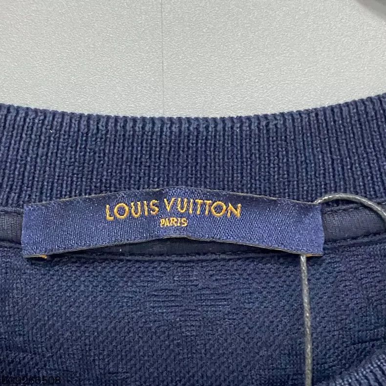 Louis Vuitton Louis Vuitton Blue Subtle Pattern All-over Print Short-slee Size M / US 6-8 / IT 42-44 - 4 Thumbnail