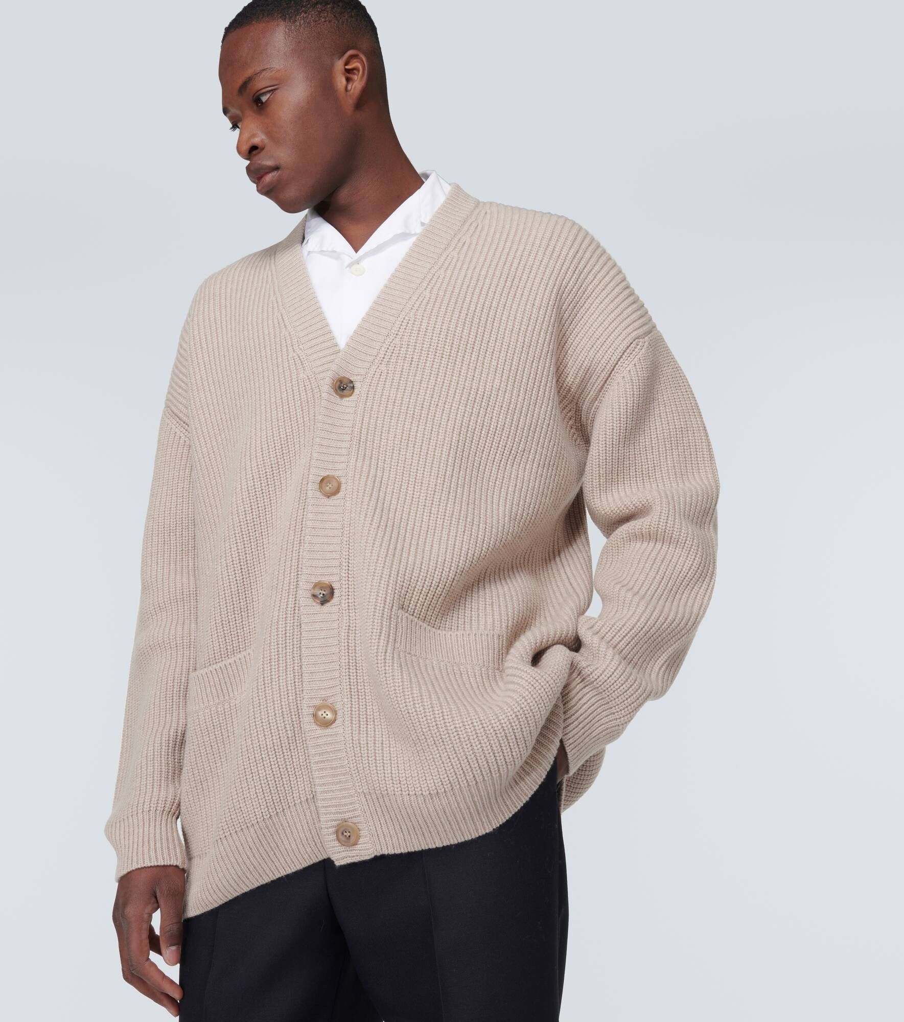 Prada o1bcso1str1025 Cashmere Cardigan in Beige Size US S / EU 44-46 / 1 - 5 Thumbnail