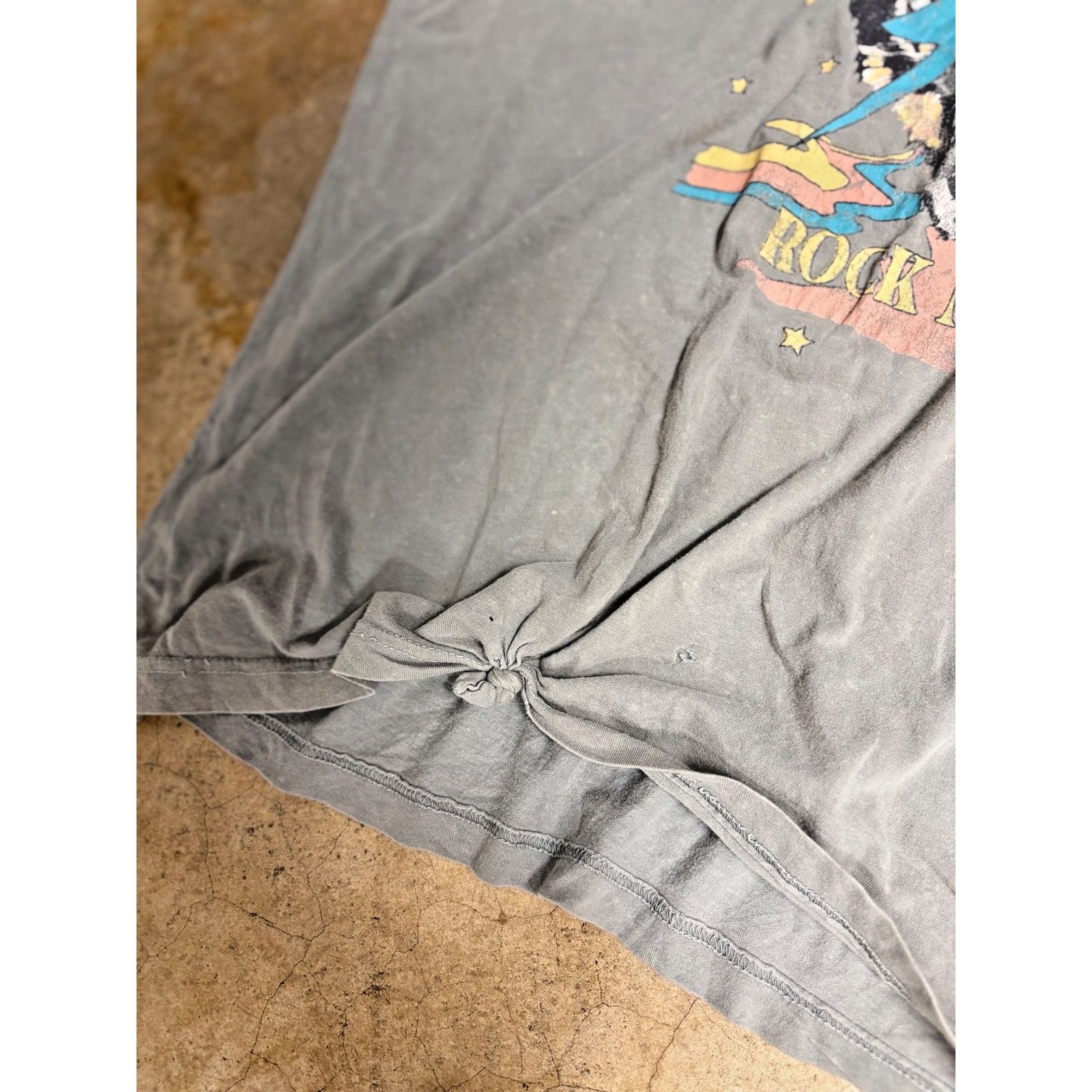 Vintage Vintage x Retro Women's Free Spirit Tiger Graphic T-Shirt Size M / US 6-8 / IT 42-44 - 3 Thumbnail