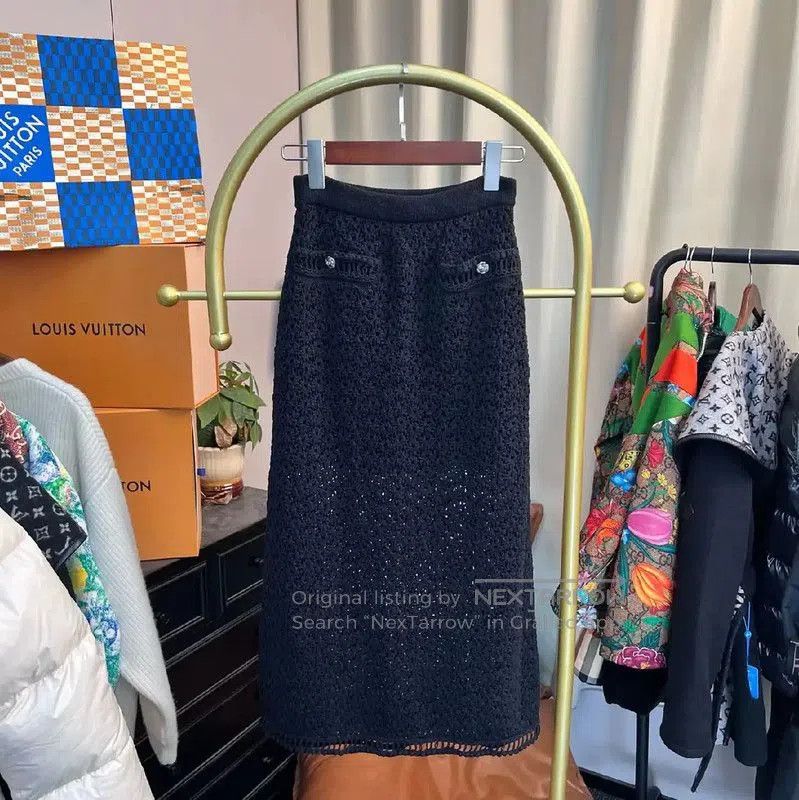 Chanel Chanel Black Lace Midi Skirt for Women . Size 23" - 2 Thumbnail