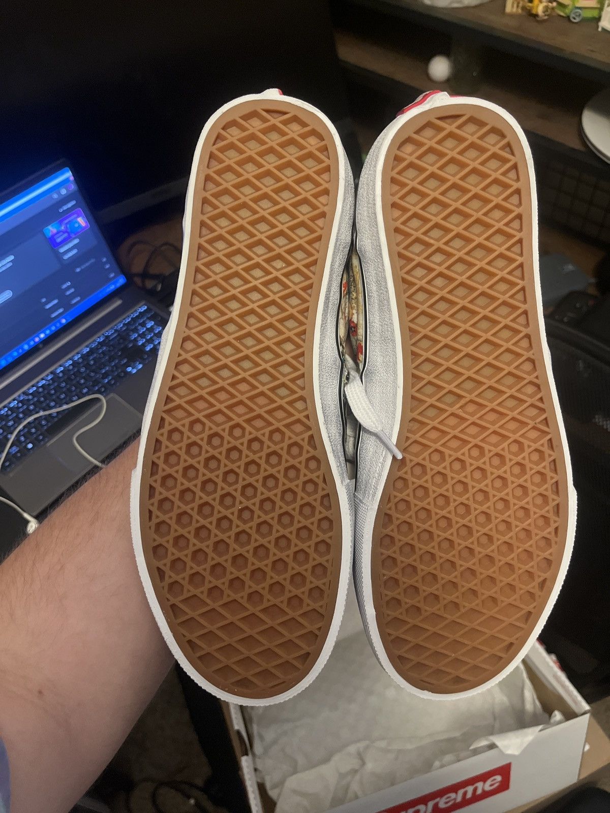 Supreme × Vans Supreme Mike Kelley Vans Era Size US 9.5 / EU 42-43 - 13 Thumbnail