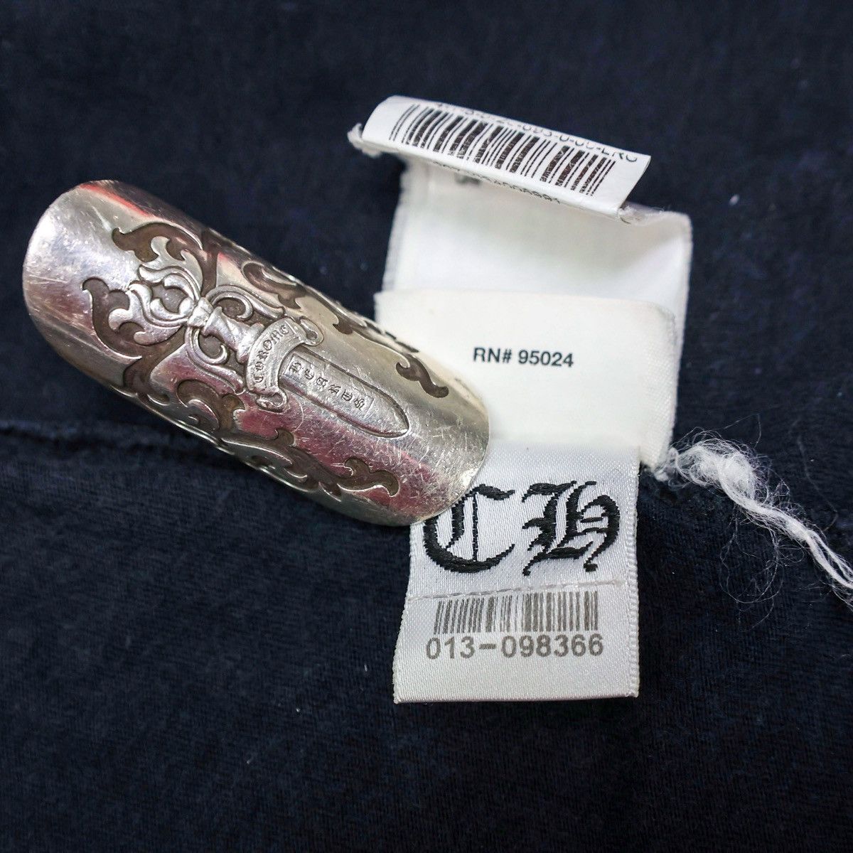 Chrome Hearts Chrome Hearts Paris Exclusive Horseshoe Pocket Tee Size US L / EU 52-54 / 3 - 8 Thumbnail