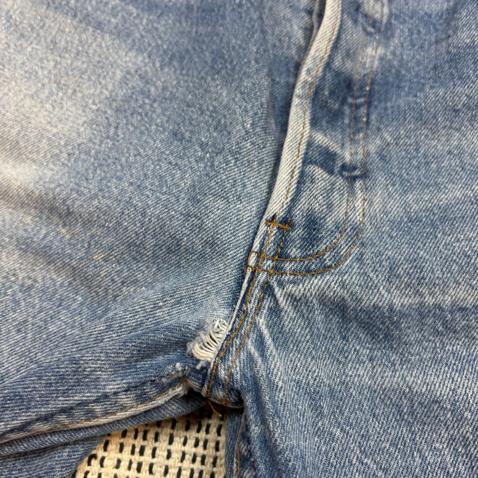 Levi's × Vintage Vintage 80s Levi's 501 XX Straight Leg Jeans 35x36 (32x32) Size US 32 / EU 48 - 13 Thumbnail