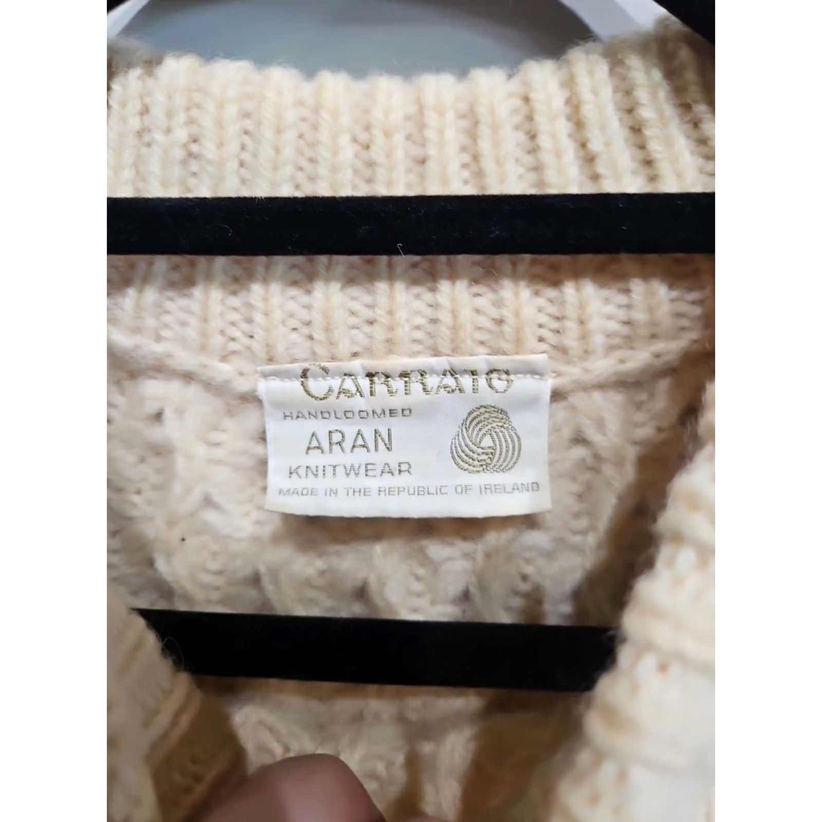 Vintage VINTAGE Carraig Aran Knitwear Hand Knit Cable Pure Wool Irish Sweater Mens 34 Ivory 1980s Wool Men's 34 Size US S / EU 44-46 / 1 - 7 Thumbnail